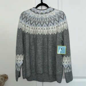 CeCe Gray and White Geometric Women's Sweater